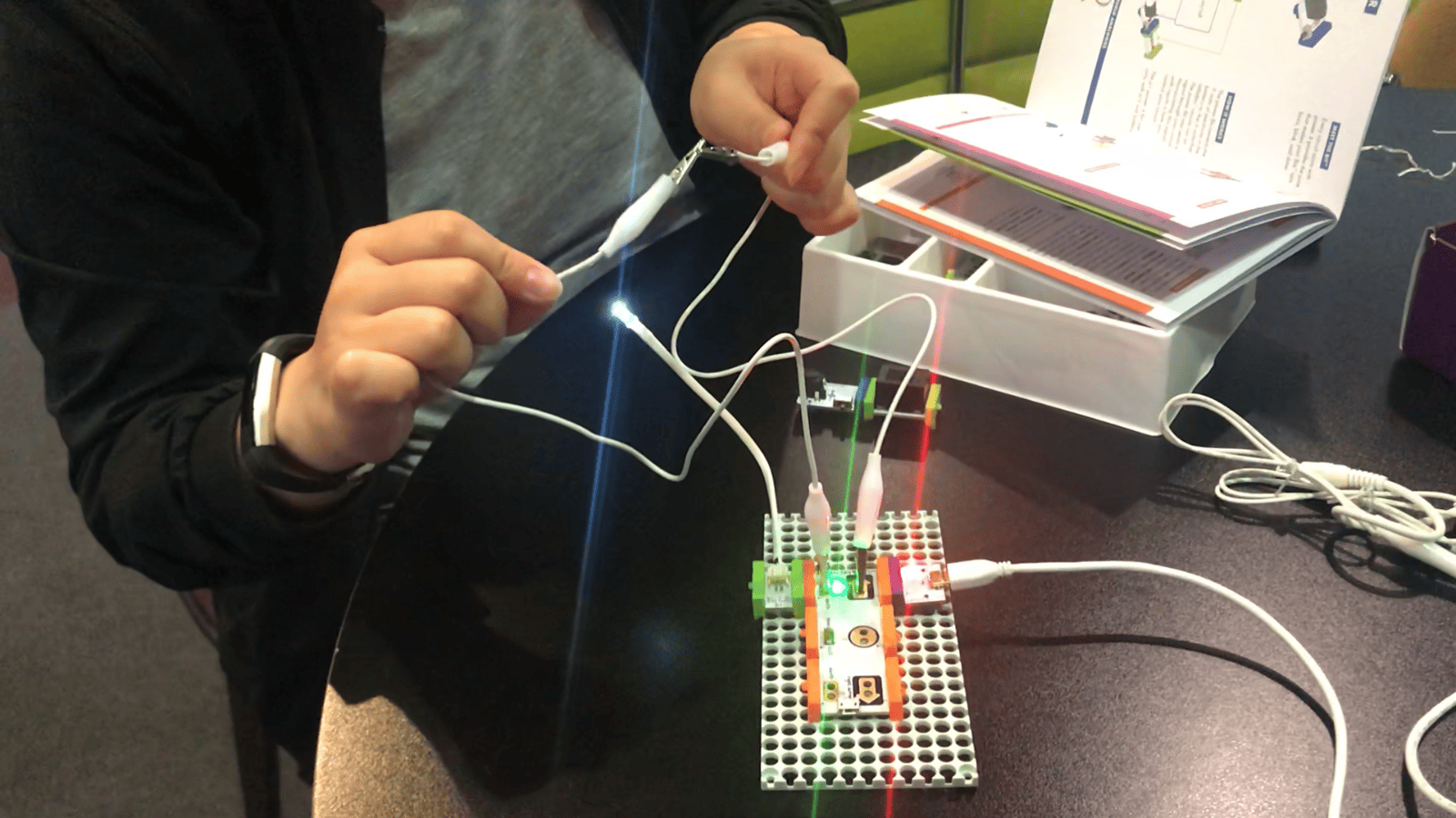 My demo on a light switch using LittleBits' tutorial